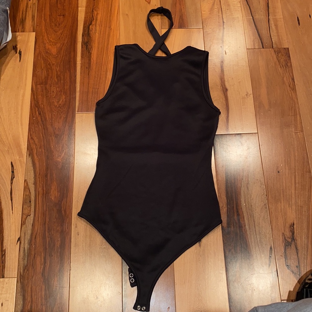 NWOT- FOREVER 21 CUT OUT SEXY BODYSUIT- SIZE SMALL - Picture 5 of 6